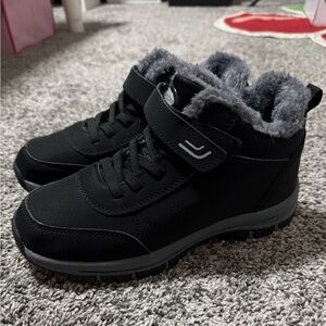 Women boots size 39 new not box